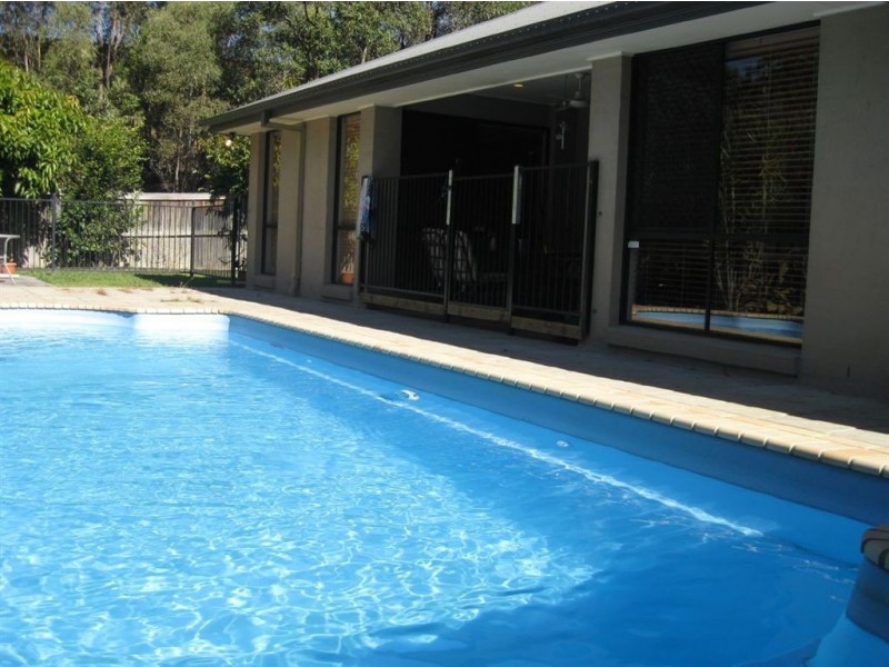 19 Piccadilly Place, Forest Lake QLD 4078