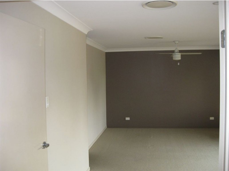 19 Piccadilly Place, Forest Lake QLD 4078