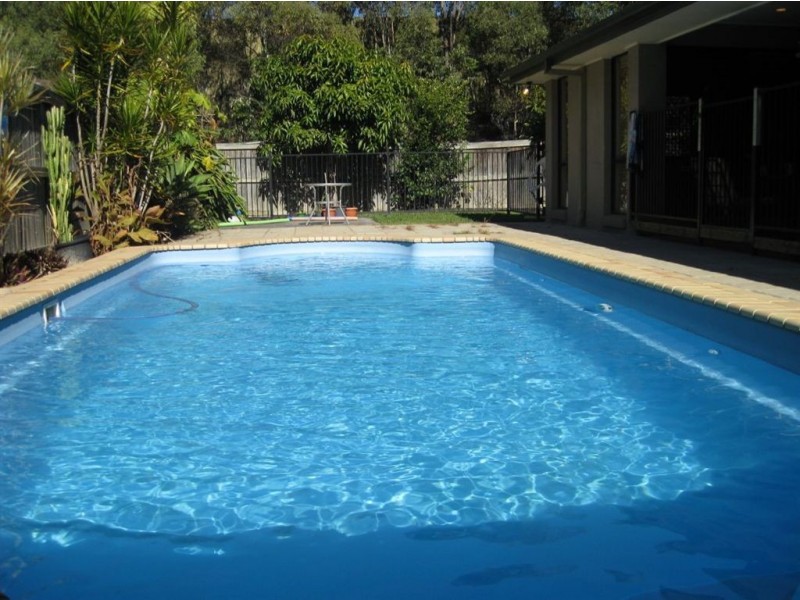 19 Piccadilly Place, Forest Lake QLD 4078