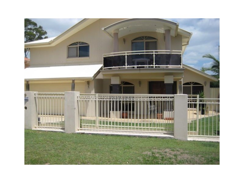 9 St Andrews Avenue, Forest Lake QLD 4078