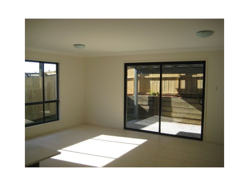 3 Fennel Way, Springfield Lakes QLD 4300