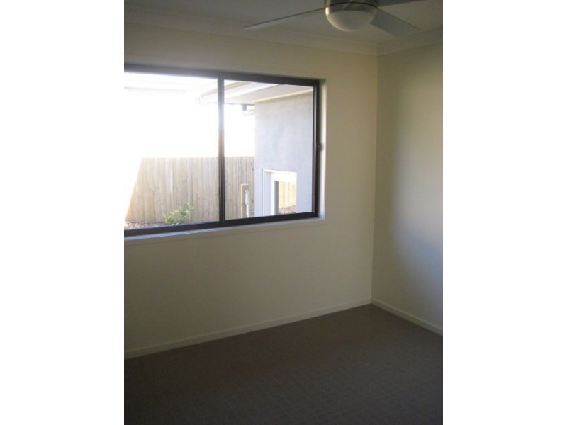 3 Fennel Way, Springfield Lakes QLD 4300
