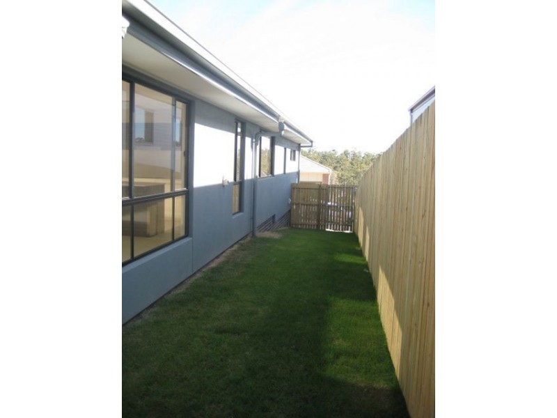 3 Fennel Way, Springfield Lakes QLD 4300