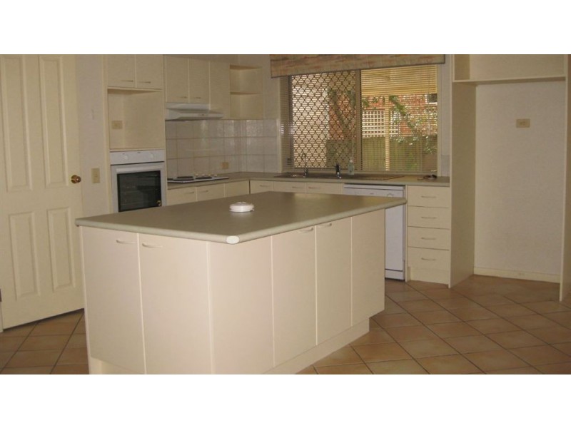 23 Toorak Place, Forest Lake QLD 4078