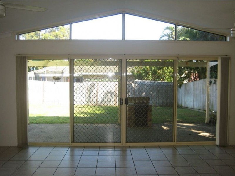 27 Acorn Circuit, Forest Lake QLD 4078