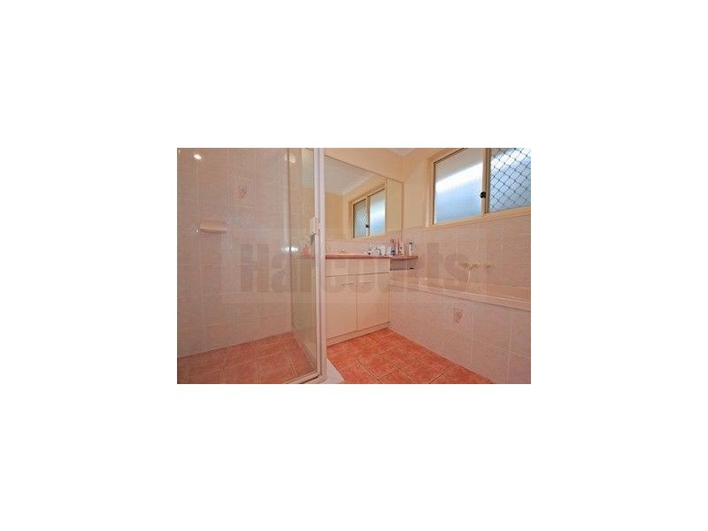 4 Coachwood Crs, Forest Lake QLD 4078