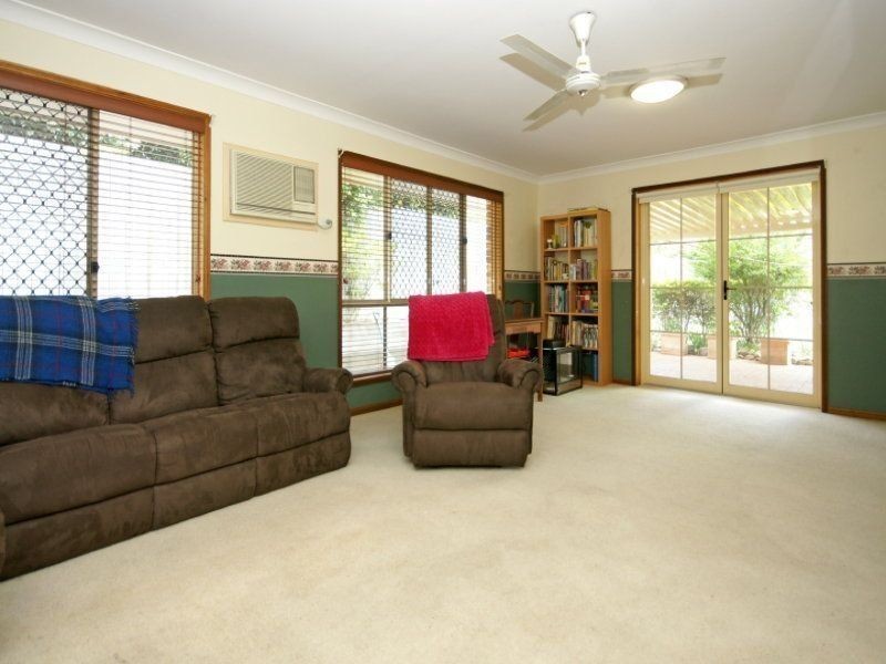 13 Seabrook Cres, Forest Lake QLD 4078