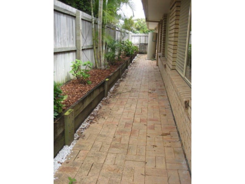 31 Lakeside Cres, Forest Lake QLD 4078