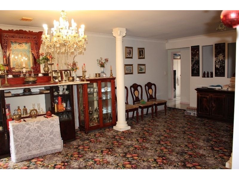 11 Tamborine Place, Forest Lake QLD 4078
