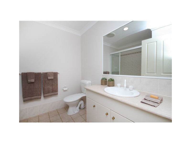 2/10 Mawson Place, Forest Lake QLD 4078