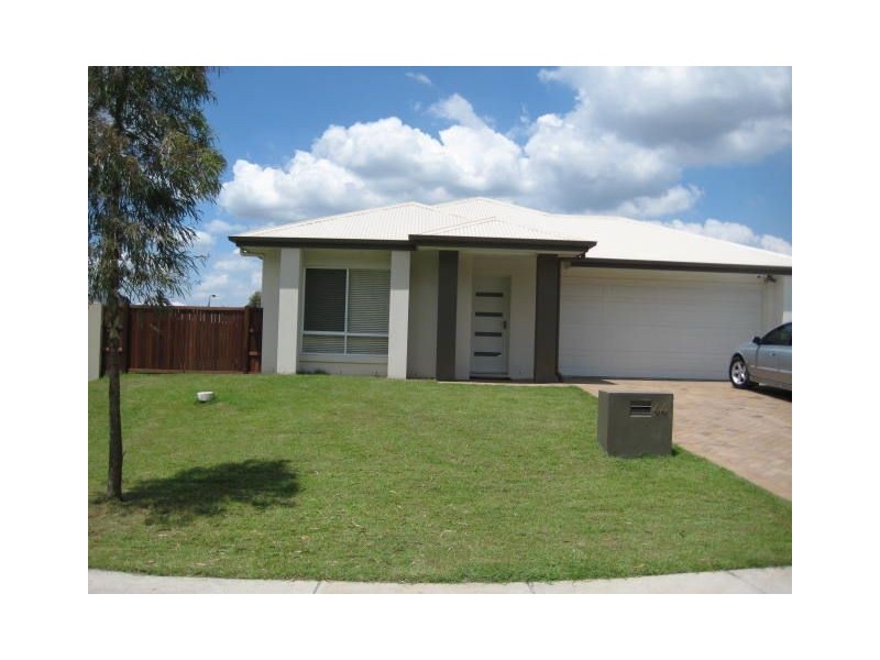 44 Bathersby Crescent, Augustine Heights QLD 4300