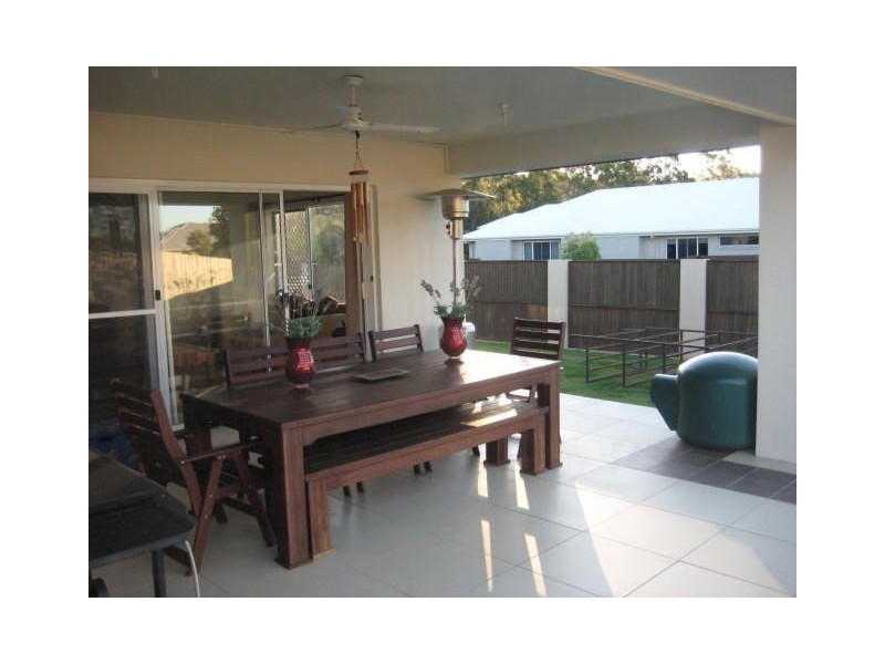 44 Bathersby Crescent, Augustine Heights QLD 4300