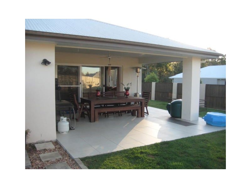 44 Bathersby Crescent, Augustine Heights QLD 4300