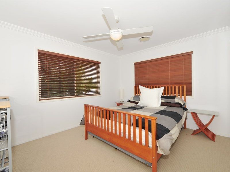 33 Alexandrina Crct, Forest Lake QLD 4078