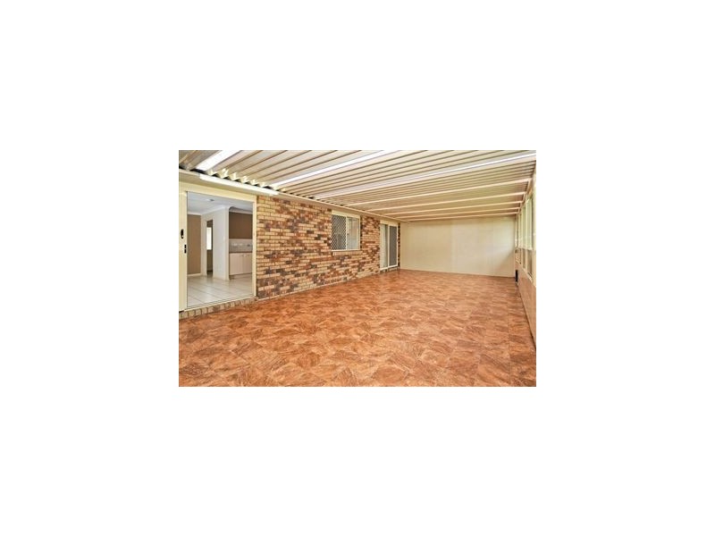 18 Augusta Cres, Forest Lake QLD 4078