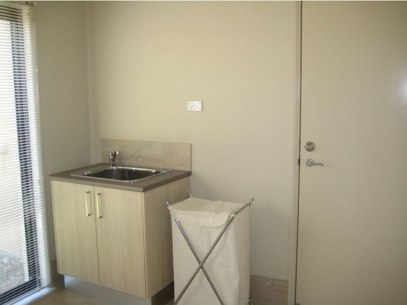 61 Juniper Street, Heathwood QLD 4110