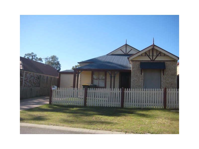 4 Moran Crescent, Forest Lake QLD 4078