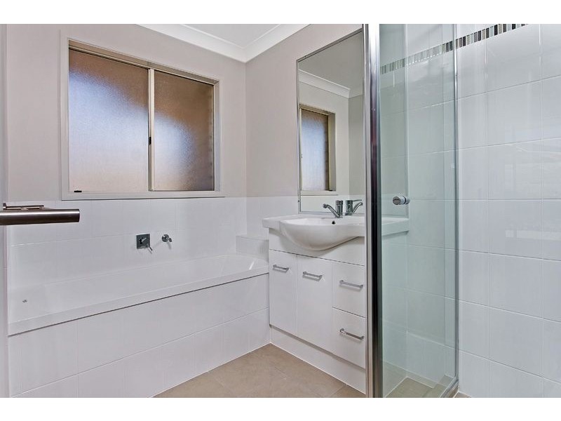 11 Tone Drive, Collingwood Park QLD 4301