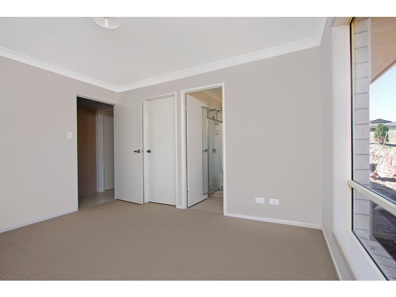 11 Tone Drive, Collingwood Park QLD 4301