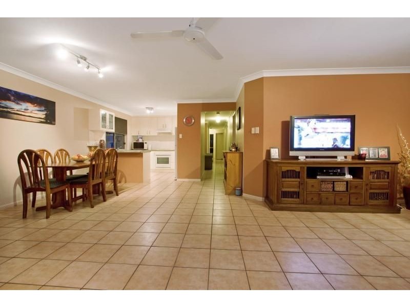 15B Mulgrave Crescent, Forest Lake QLD 4078