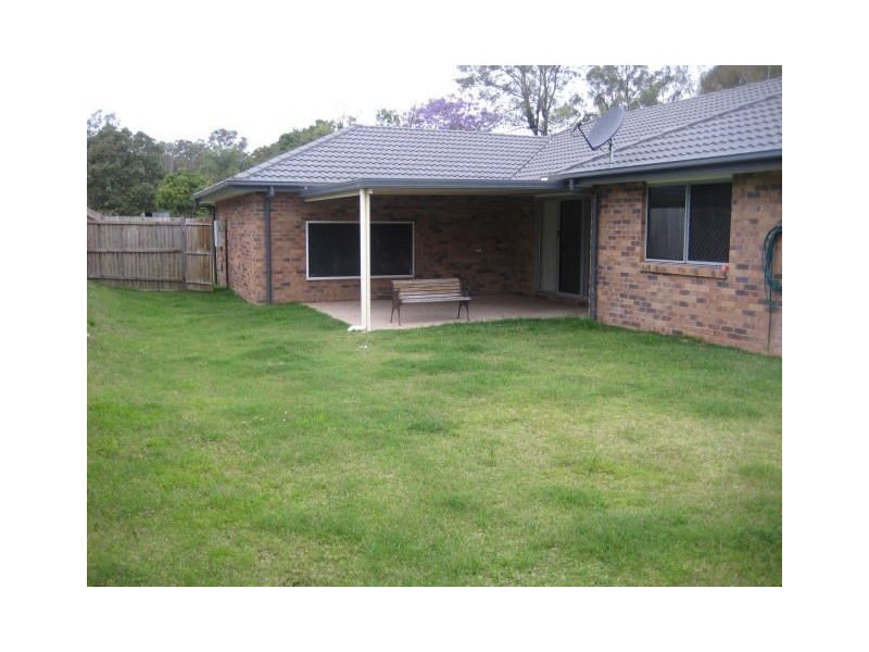 7 Zachary Court, Hillcrest QLD 4118