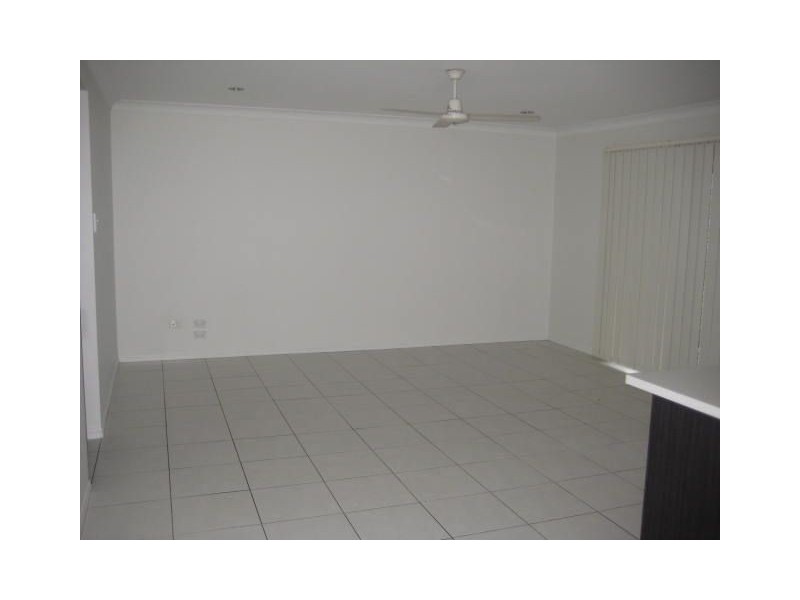 7 Zachary Court, Hillcrest QLD 4118