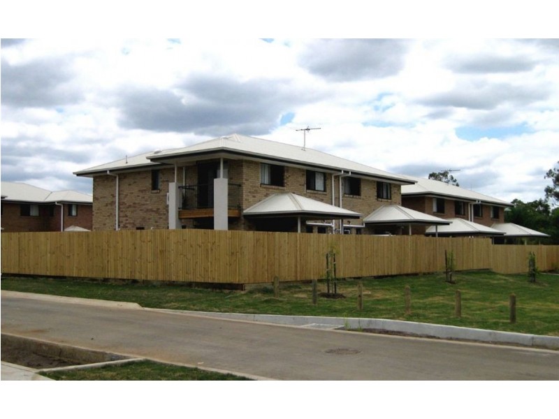 Lot 4/118-124 Rockfield Road, Doolandella QLD 4077