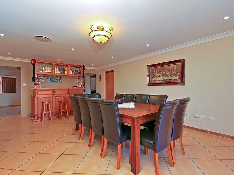 34 Gilberton Crescent, Forest Lake QLD 4078