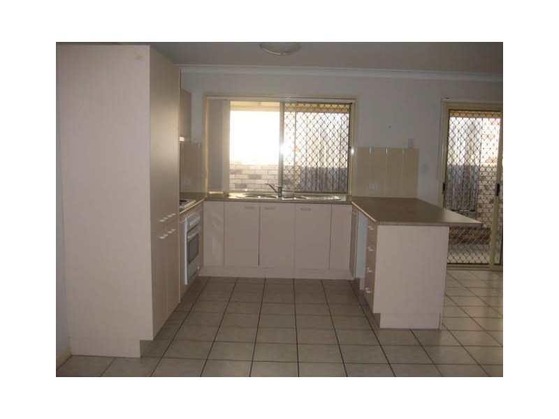 7 Hillbrook Way, Forest Lake QLD 4078