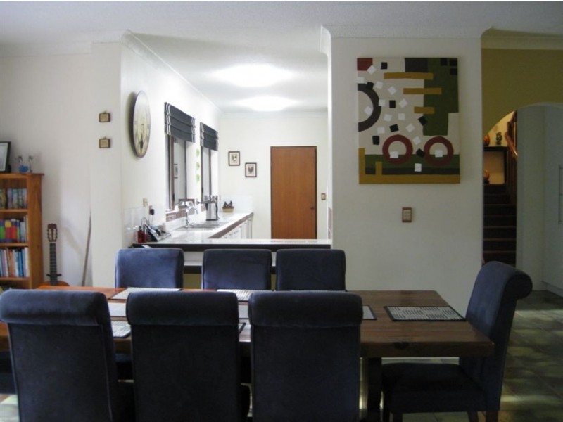 341 Old Logan Road, Camira QLD 4300