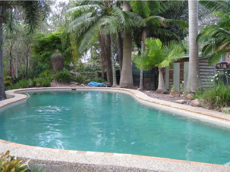 341 Old Logan Road, Camira QLD 4300