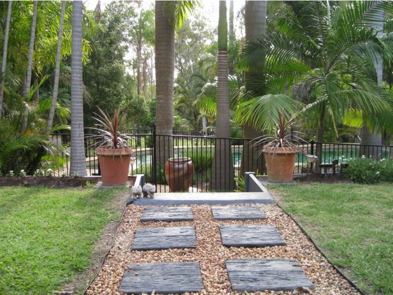 341 Old Logan Road, Camira QLD 4300