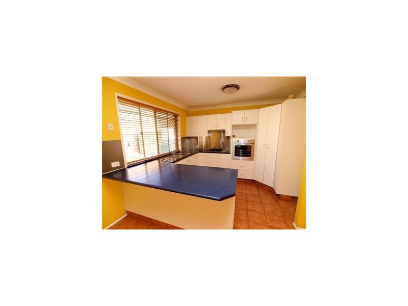 10 Radiata Place, Forest Lake QLD 4078