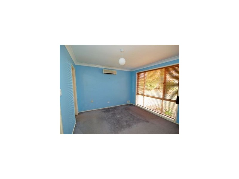 10 Radiata Place, Forest Lake QLD 4078