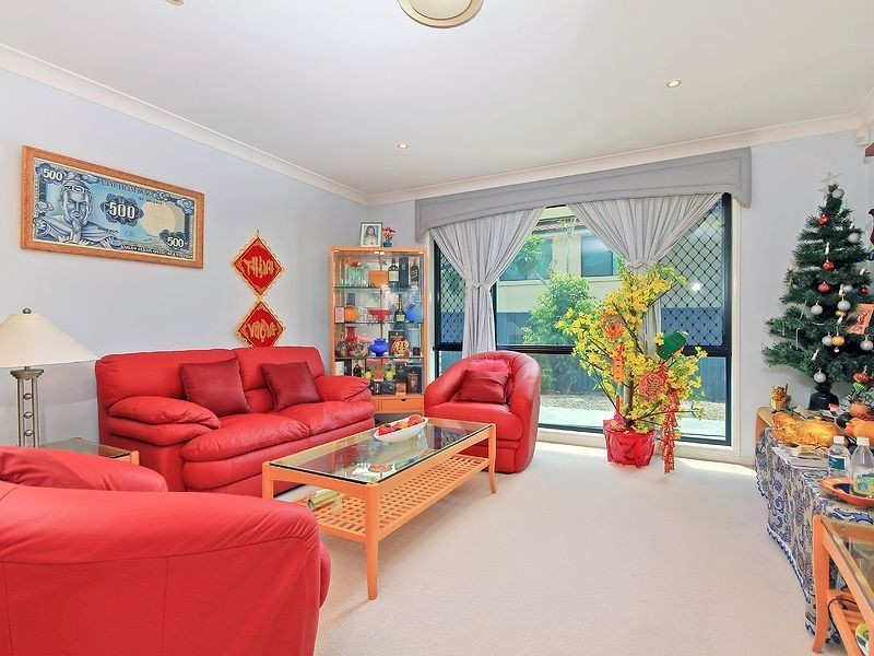 4 Peppermint Lane, Forest Lake QLD 4078