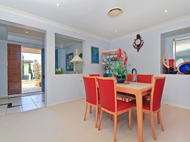 4 Peppermint Lane, Forest Lake QLD 4078