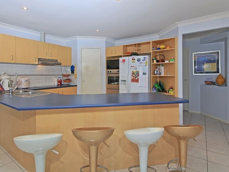 4 Peppermint Lane, Forest Lake QLD 4078