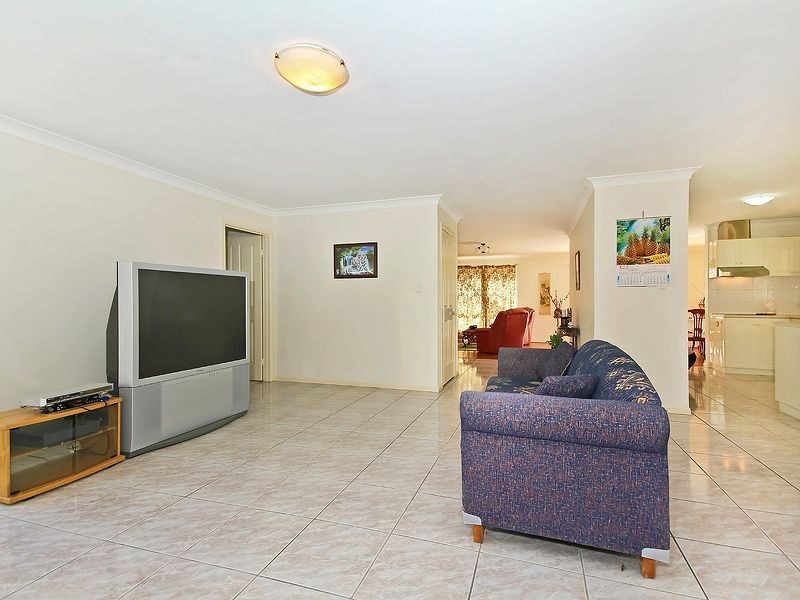 18 Coachwood Cres, Forest Lake QLD 4078