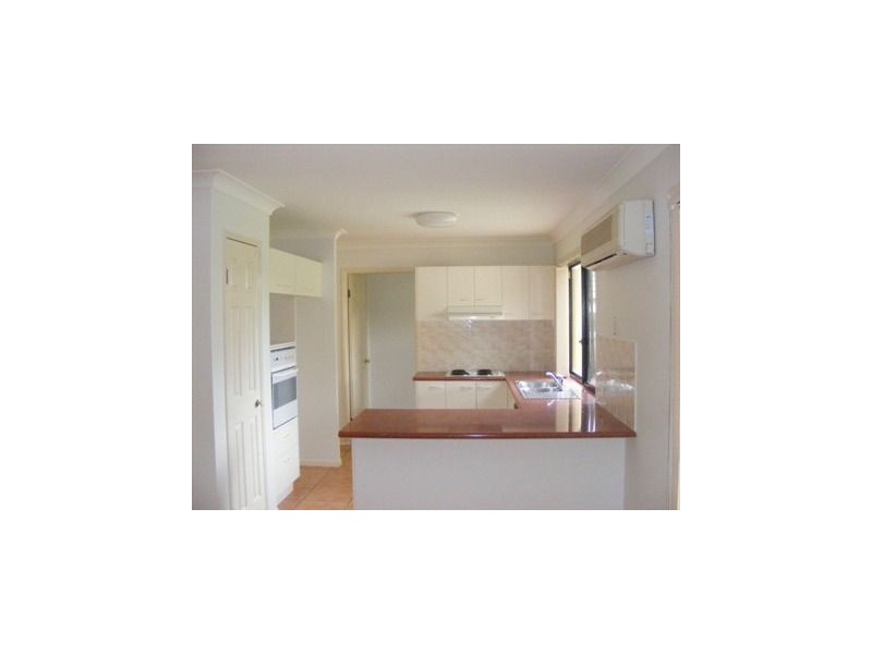 1 Sugarloaf Street, Forest Lake QLD 4078