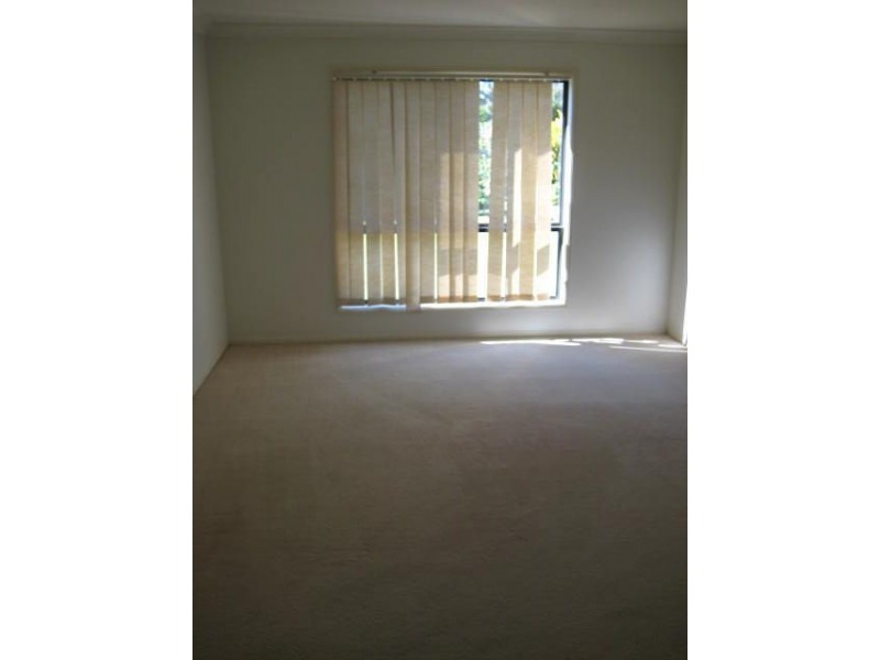 1 Sugarloaf Street, Forest Lake QLD 4078