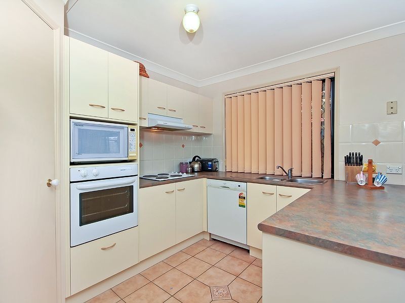 3 Carolina Parade, Forest Lake QLD 4078