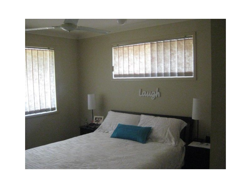 2 Maidenhair Crt, Forest Lake QLD 4078