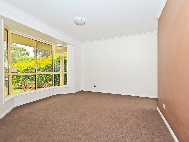 18 Oxley Place, Forest Lake QLD 4078