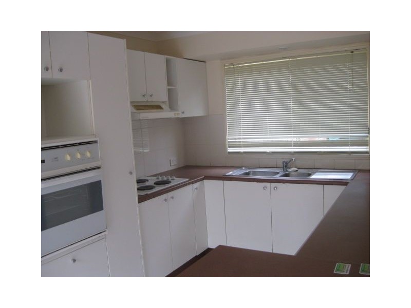 33 Baxter Cres, Forest Lake QLD 4078