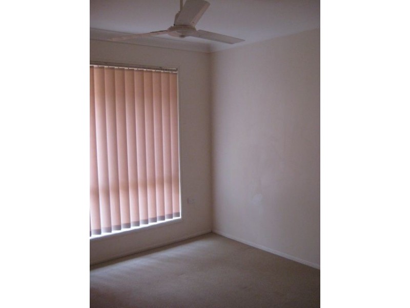 33 Baxter Cres, Forest Lake QLD 4078