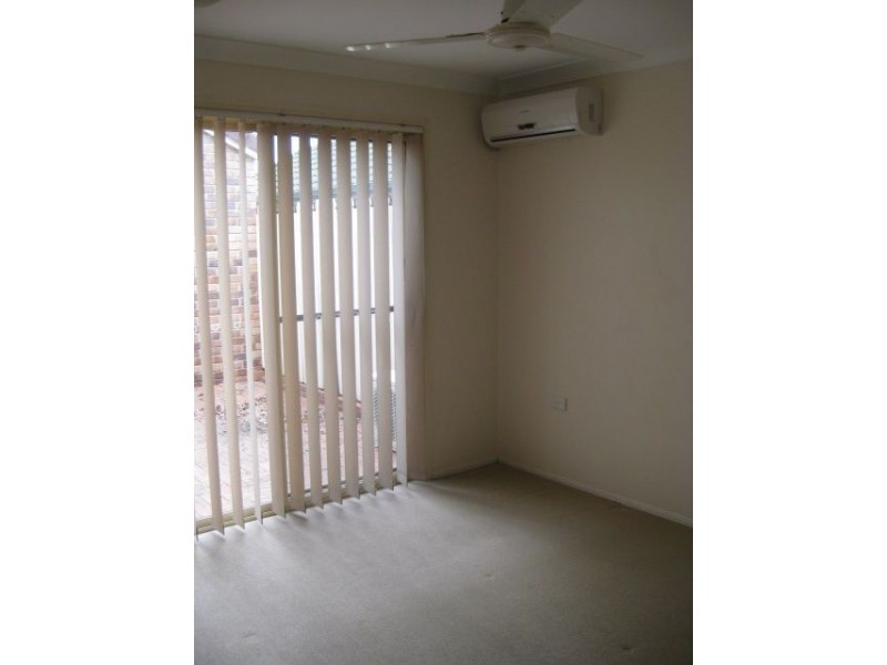 33 Baxter Cres, Forest Lake QLD 4078