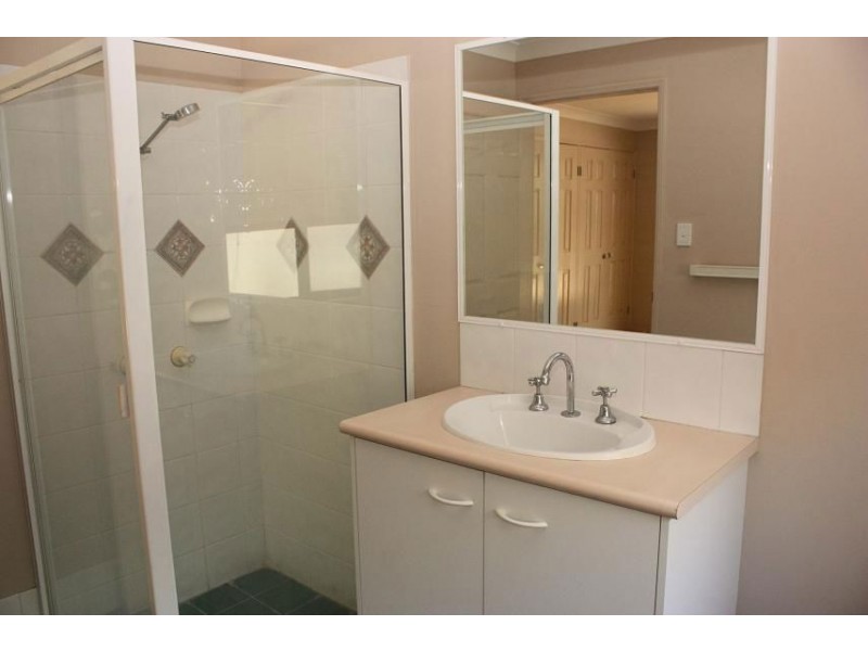 9 Coot-tha Place, Forest Lake QLD 4078