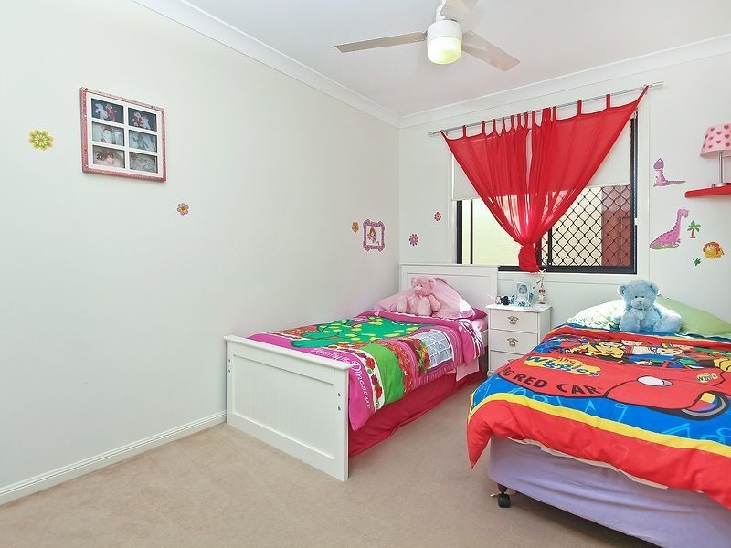 6 Sundown Lane, Forest Lake QLD 4078