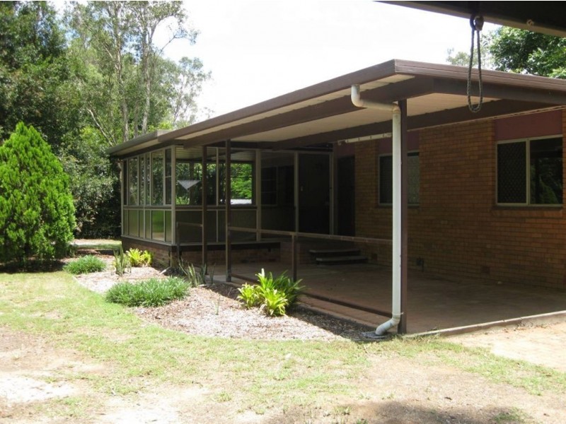 319 Old Logan Road, Camira QLD 4300