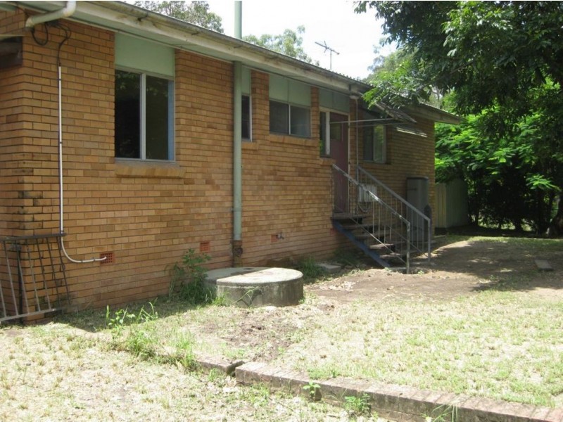 319 Old Logan Road, Camira QLD 4300